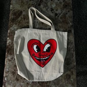 Red heart tote bag